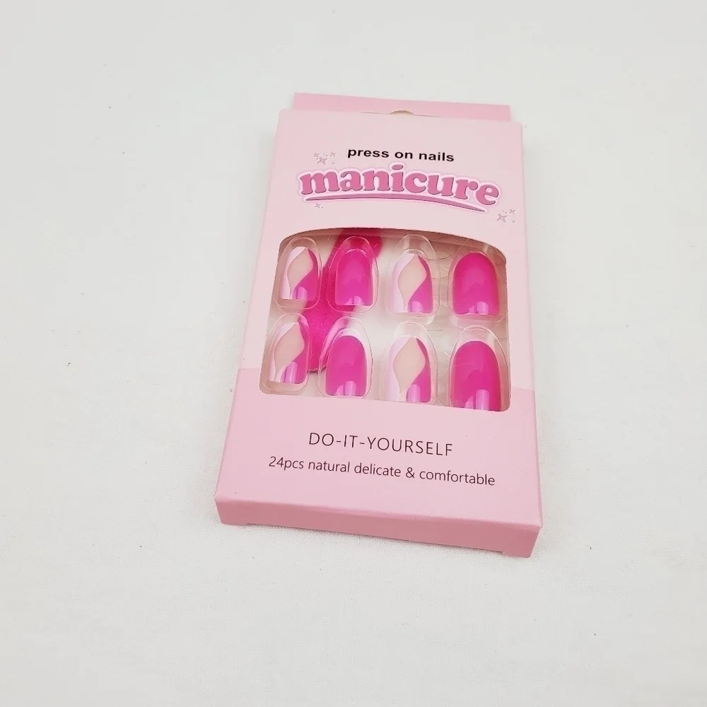 24 Pieces Fake Press On Nails